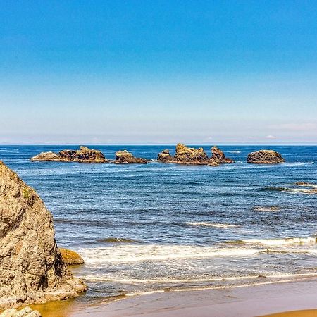 A Beach Loop Getaway Бандон Экстерьер фото