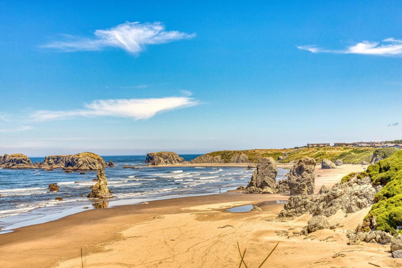 A Beach Loop Getaway Бандон Экстерьер фото