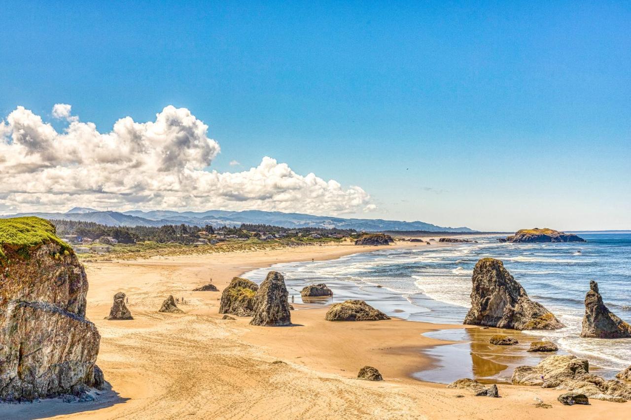 A Beach Loop Getaway Бандон Экстерьер фото